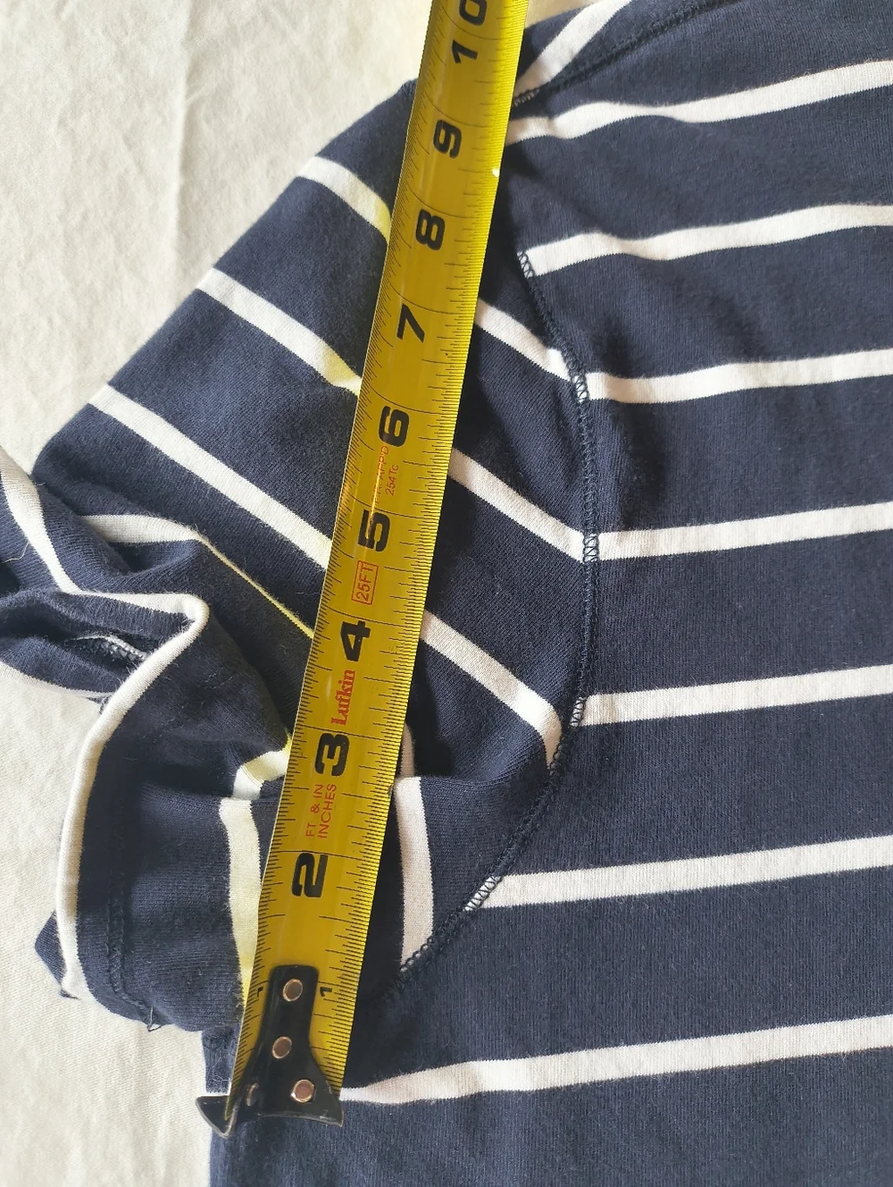 Banana Republic Navy and White Striped Crew Neck Tee Size Xl